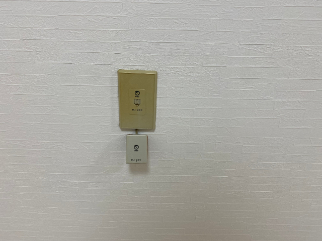 ����10