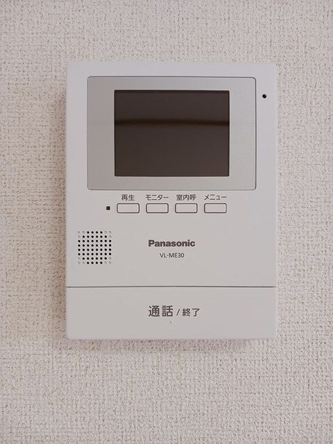 ����10