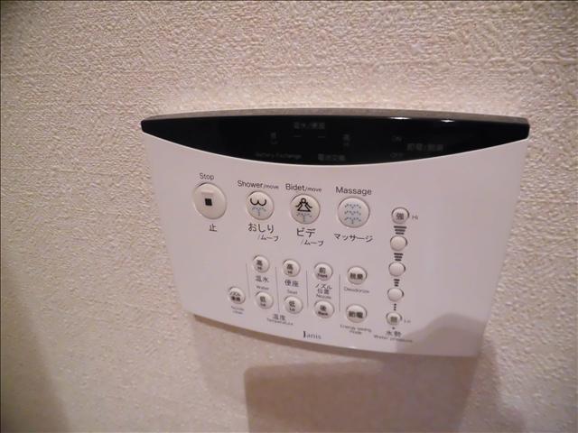 ����8