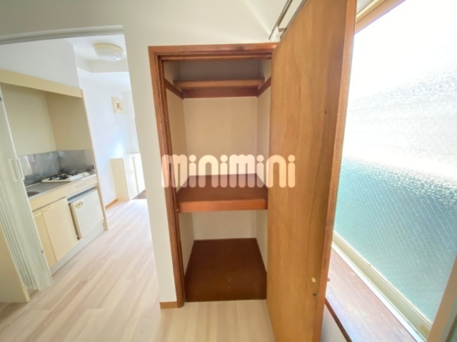 ����6
