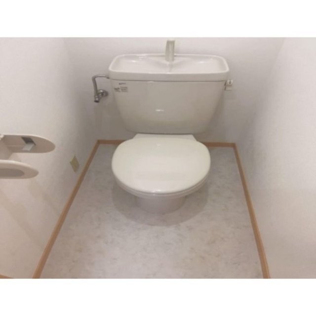 ����3