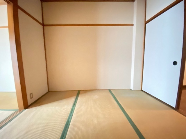 ����7