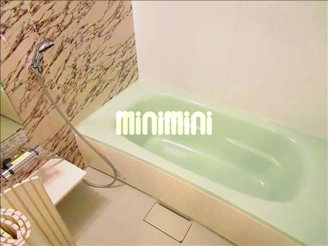 ����3