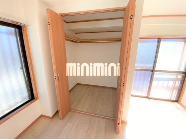 ����5