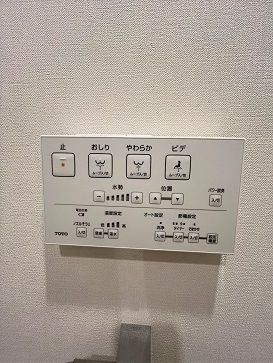 ����10