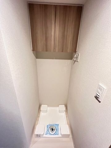 ����11