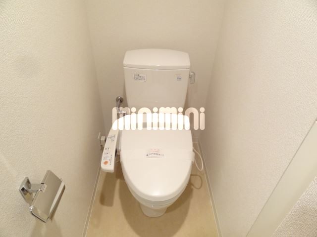����4