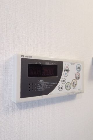 ����11