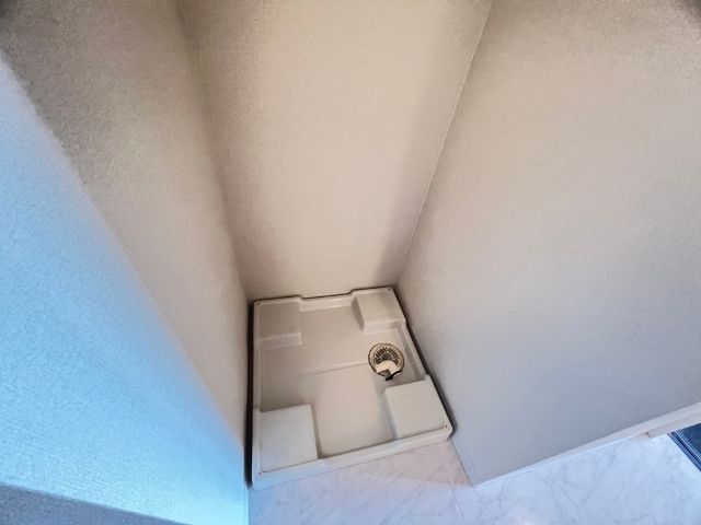 ����7