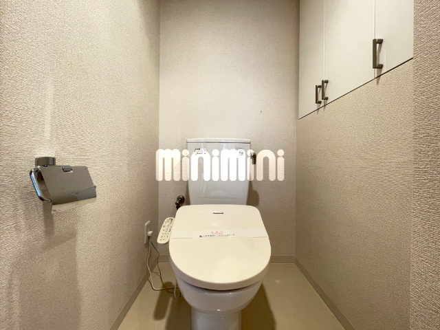 ����4