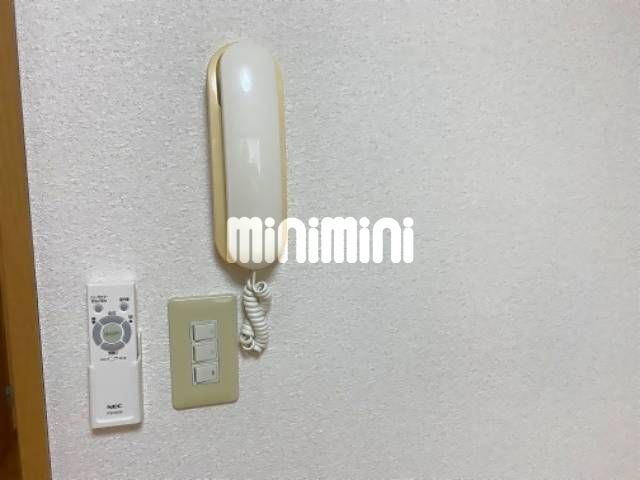 ����6