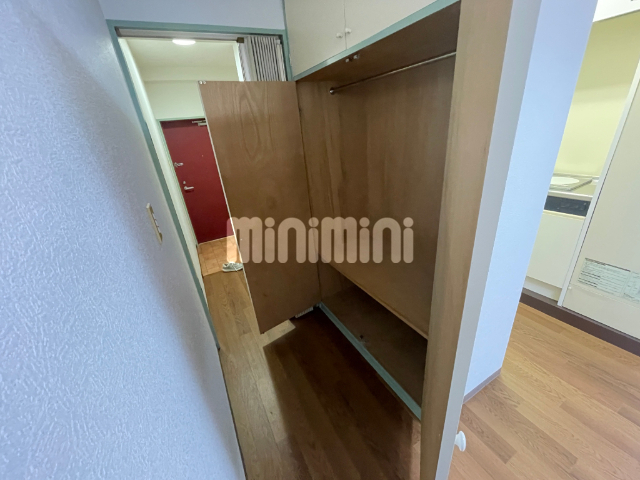 ����8