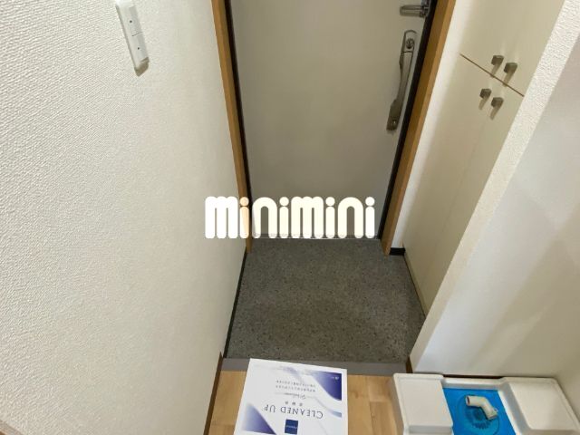 ����8