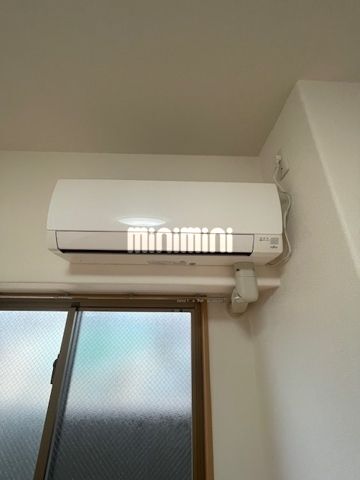����11