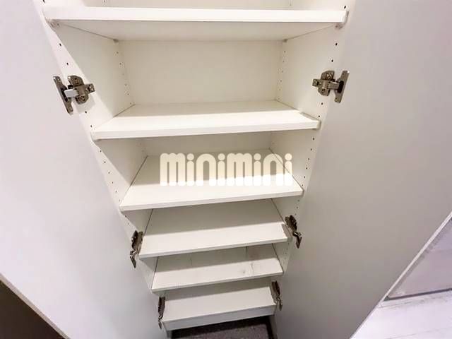����8
