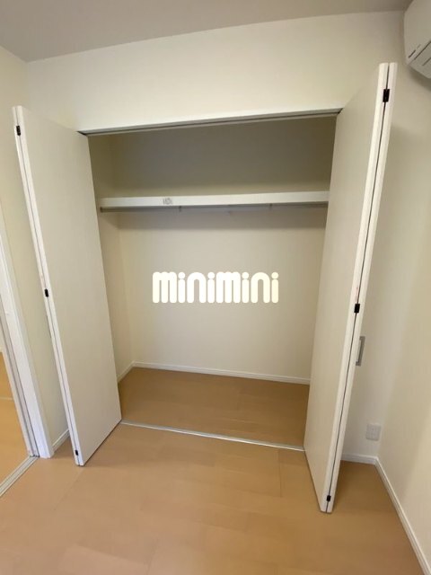 ����8