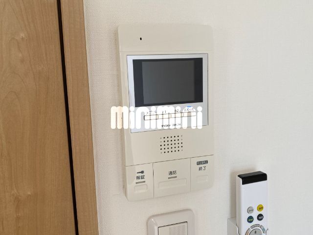 ����10