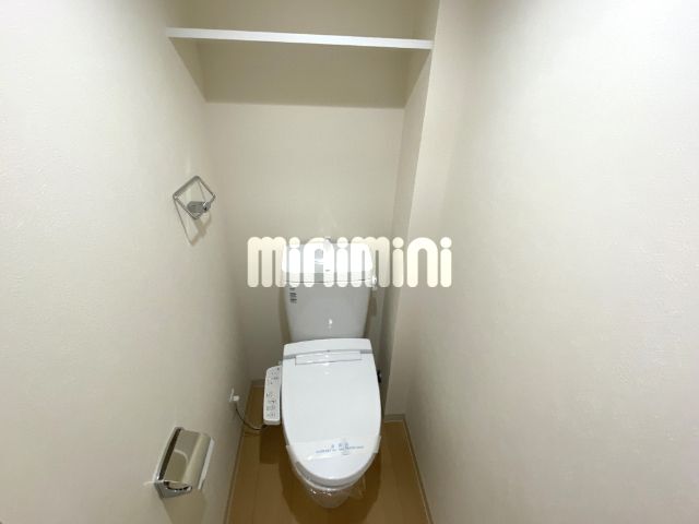 ����4
