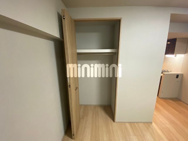 ����6