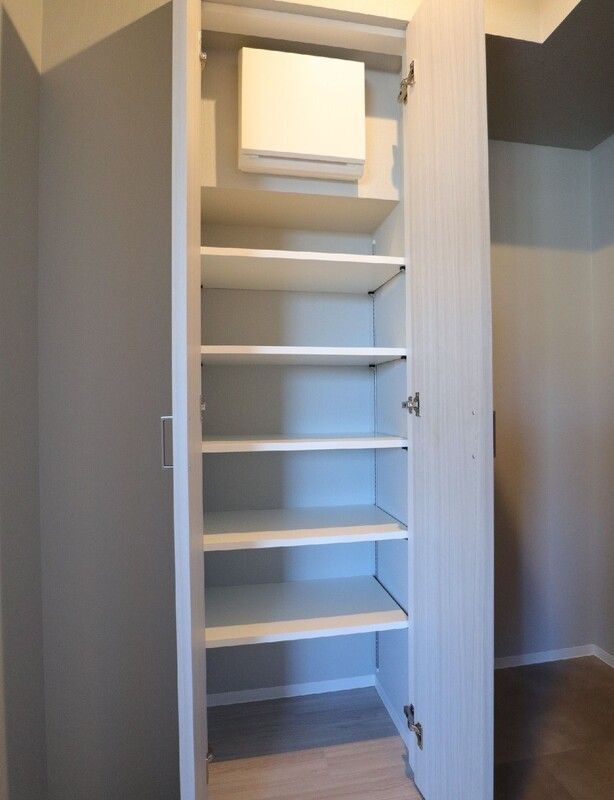 ����17