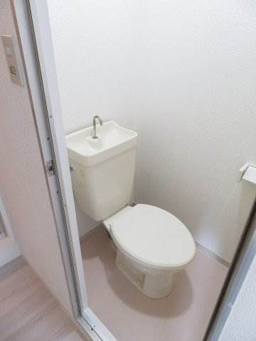 ����5
