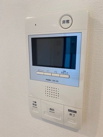 ����10