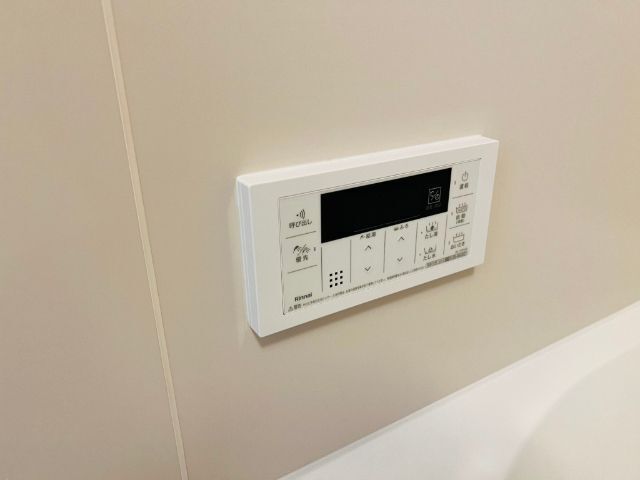 ����16