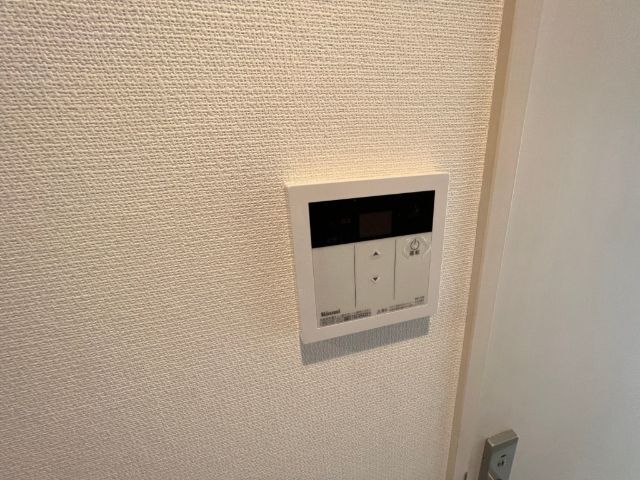 ����14