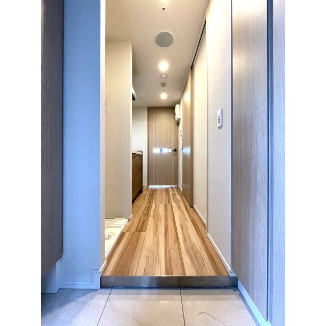 ����8