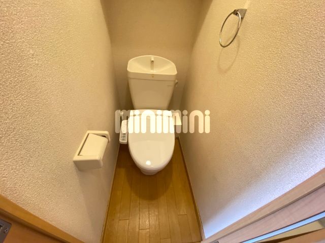 ����4