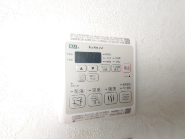 ����11