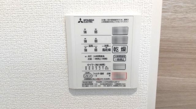����7