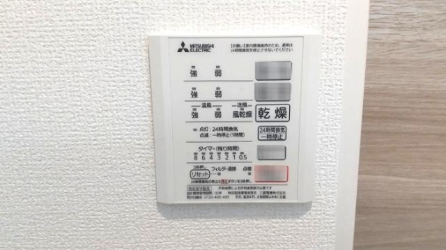����7