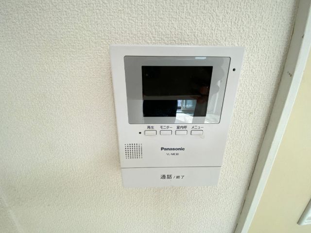 ����10