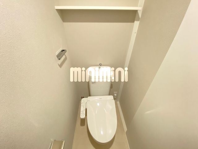 ����4