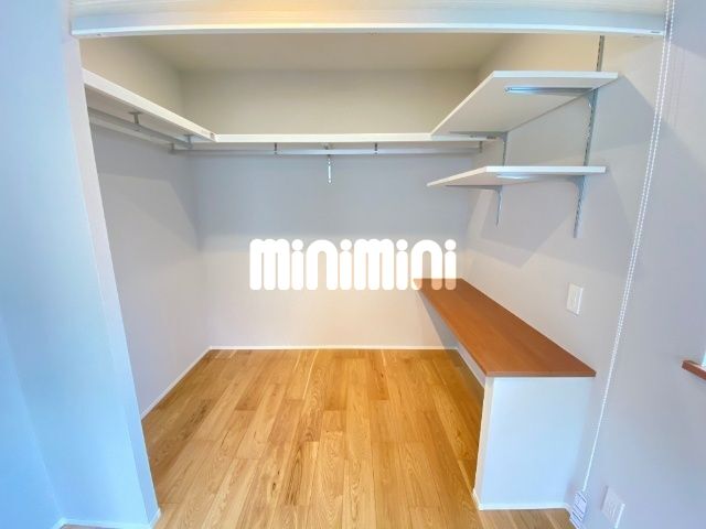 ����6