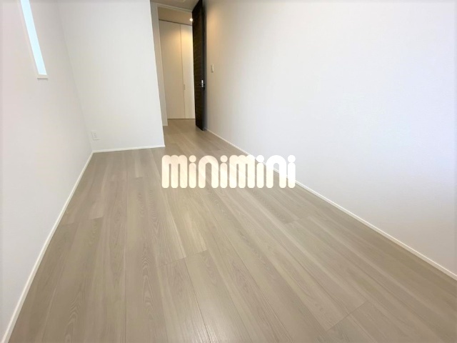 ����7