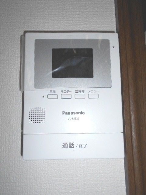 ����9