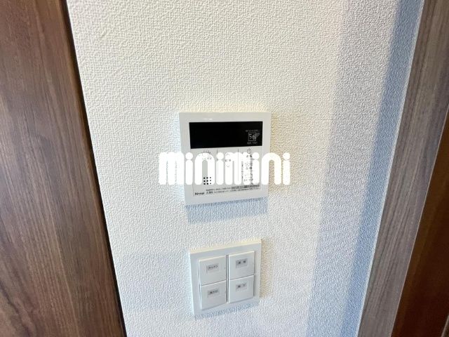 ����14