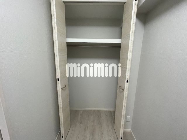 ����6