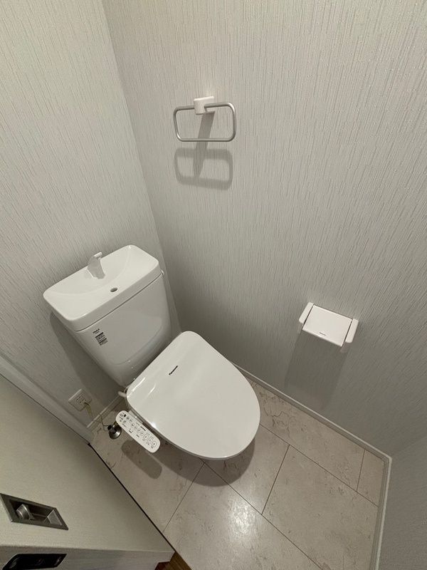 ����7