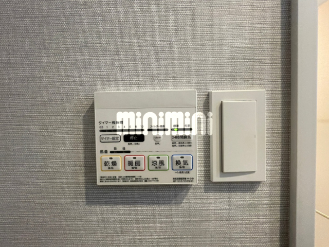 ����6
