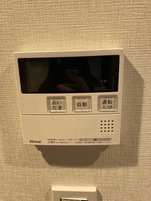 ����16
