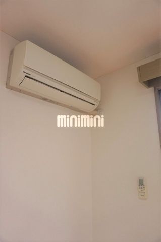 ����10