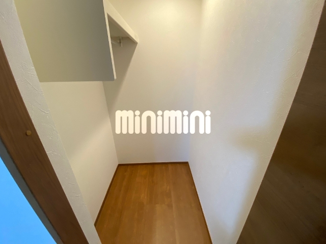 ����6