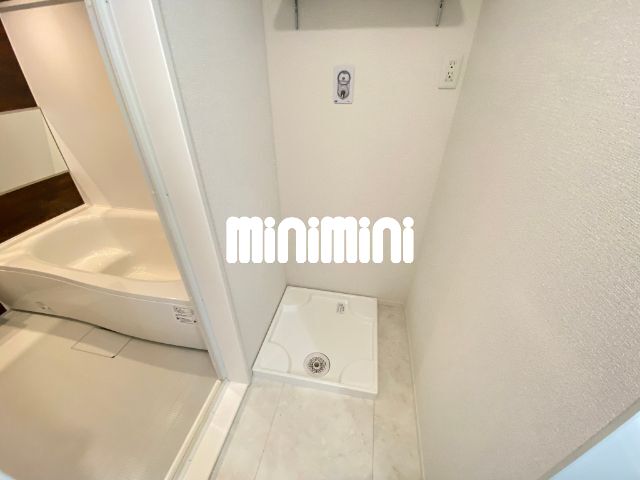 ����11