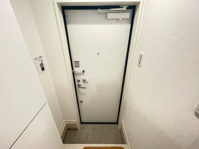 ����8