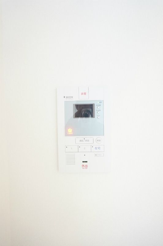 ����10