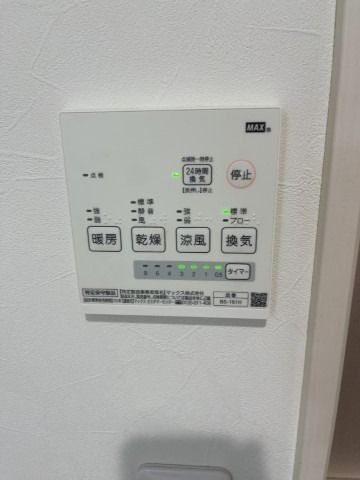 ����10