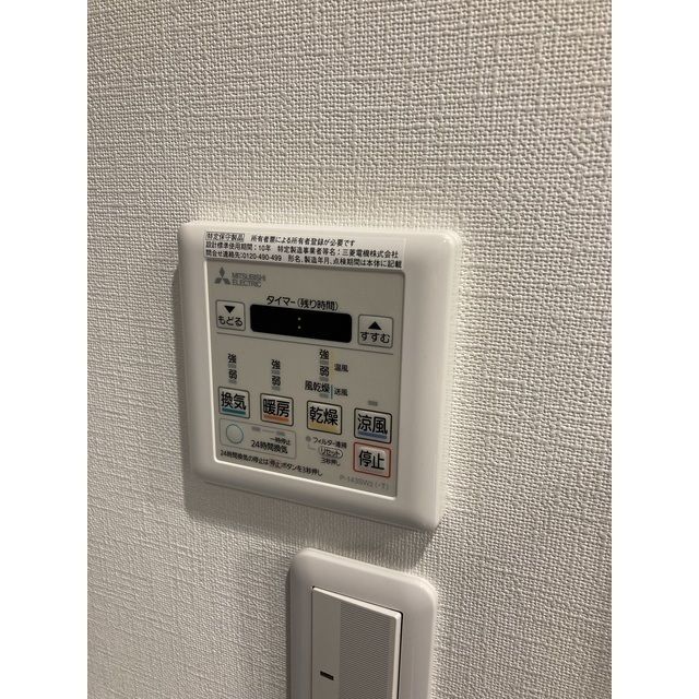 ����11